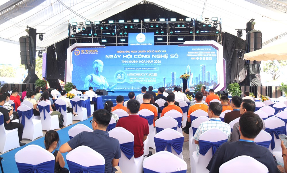 Khánh Hòa: Tìm động lực tăng trưởng mới từ hạ tầng số hiện đại - ảnh 1