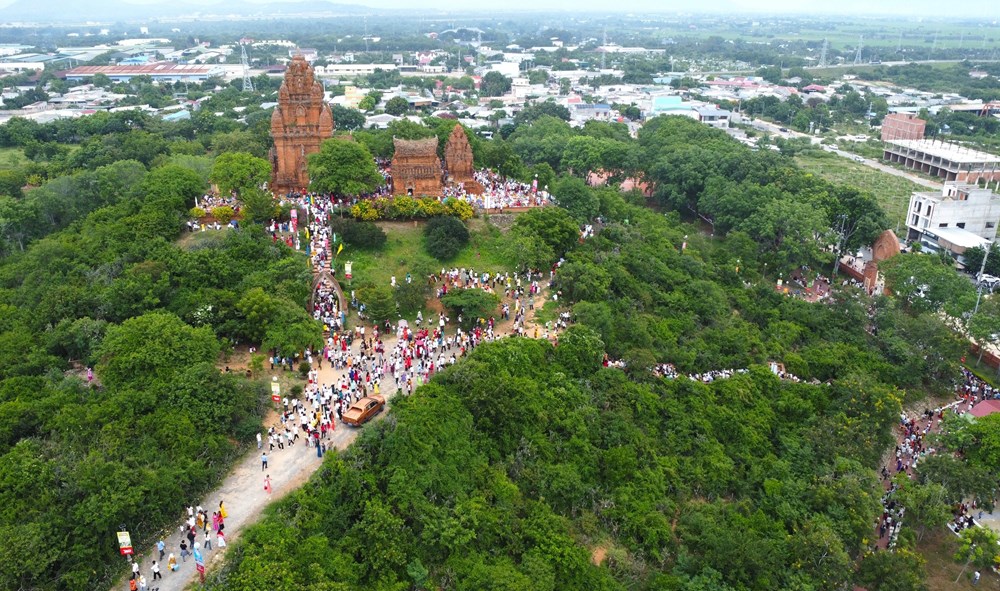 Hành trình gìn giữ “hồn cốt” di sản Chăm - ảnh 1