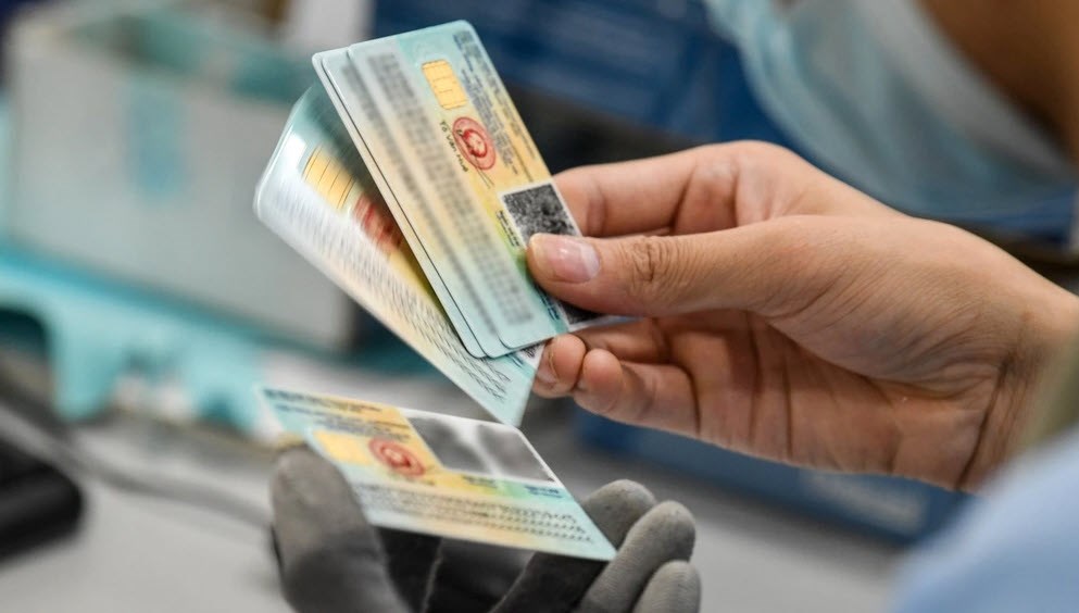Mức phạt khi không xuất trình CCCD và quy định về đổi thẻ - ảnh 1