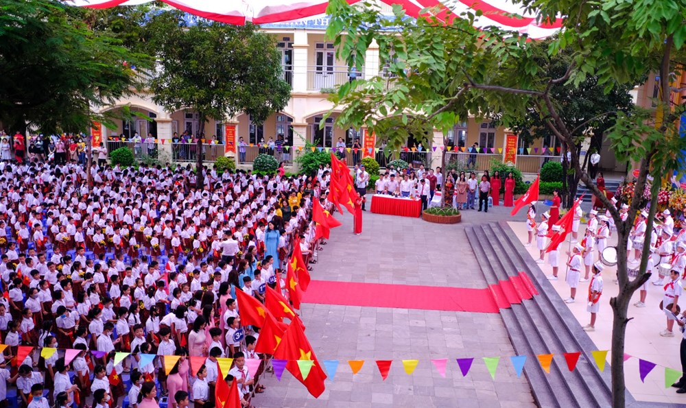 Trang trí lớp học ấn tượng chào năm học mới - ảnh 1