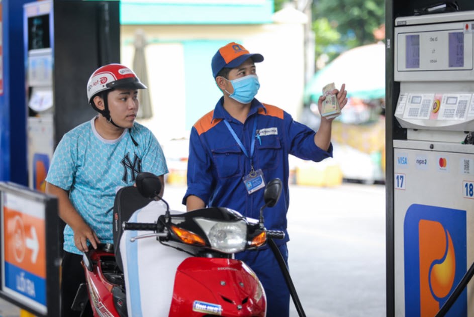 Giá xăng dầu hôm nay 11.9.2025: Xăng có thể tăng 100-200 đồng/lít - ảnh 1