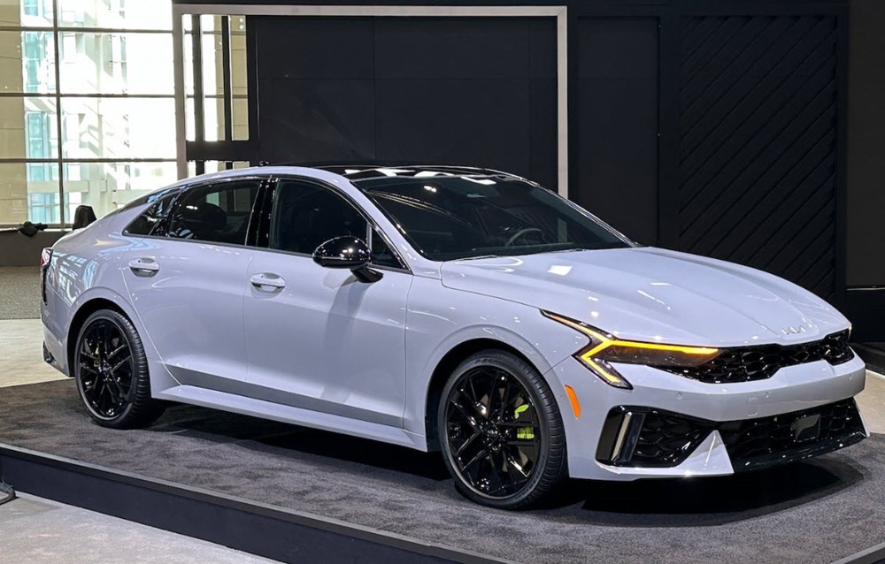 KIA K5 tháng 10.2025: Sedan hạng D giá tốt 'FULL' công nghệ - ảnh 1