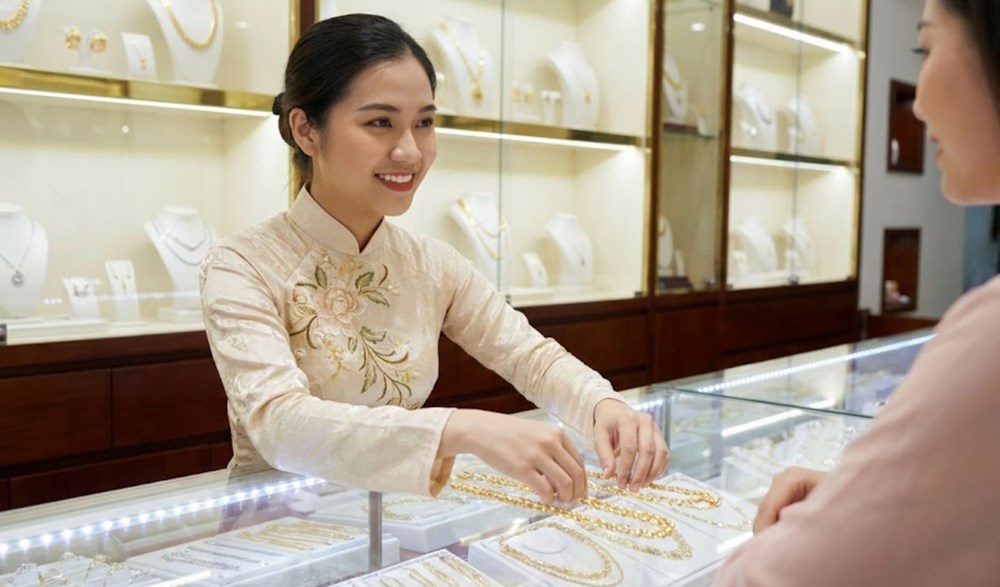 Giá vàng hôm nay 5.12: SJC giảm nhẹ, vàng thế giới dao động - ảnh 1