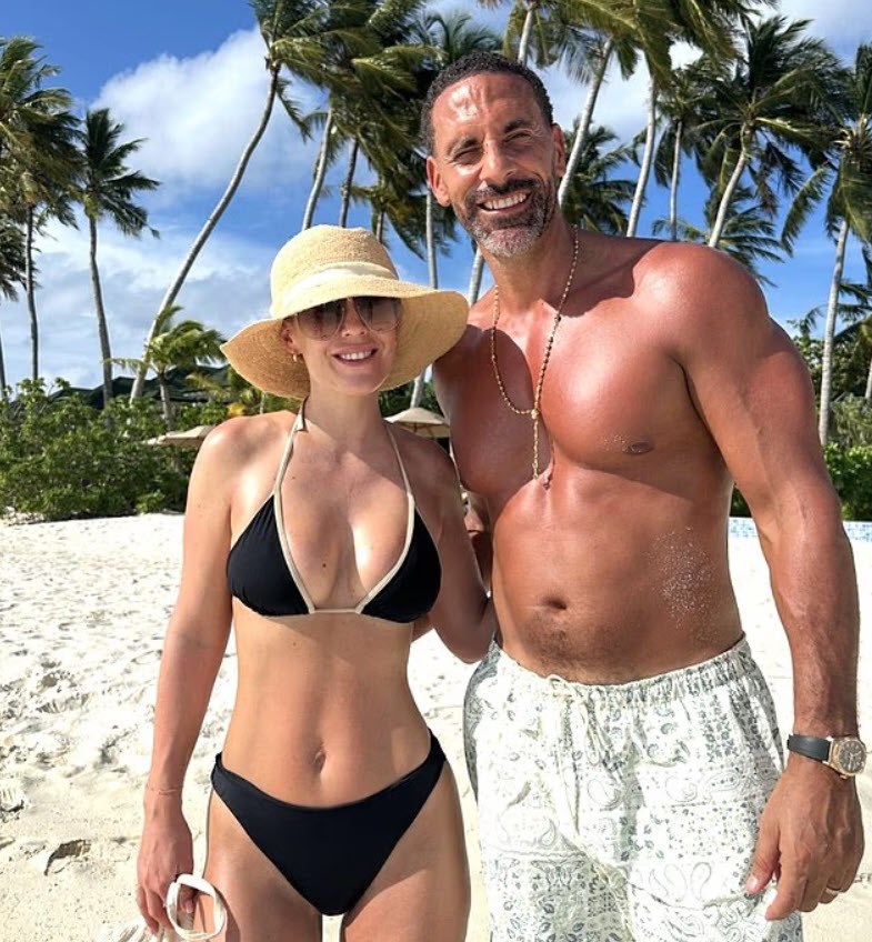 Cựu sao Man United bị chỉ trích vì diễn xuất quá lố tại lễ bốc thăm World Cup - ảnh 5