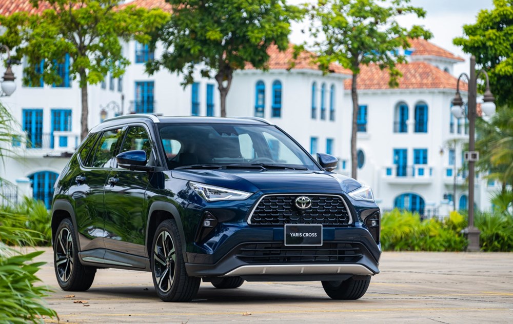 Toyota Yaris Cross: Vì sao là SUV đô thị đáng mua cuối 2025? - ảnh 1