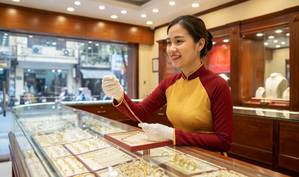 Giá vàng hôm nay 17.12: SJC giảm về mức 155,6 triệu đồng/lượng - ảnh 1