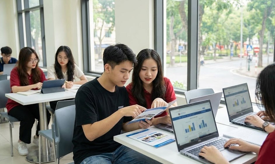 Học phí đại học 2026: Một số trường công lập nói “không tăng” - ảnh 1