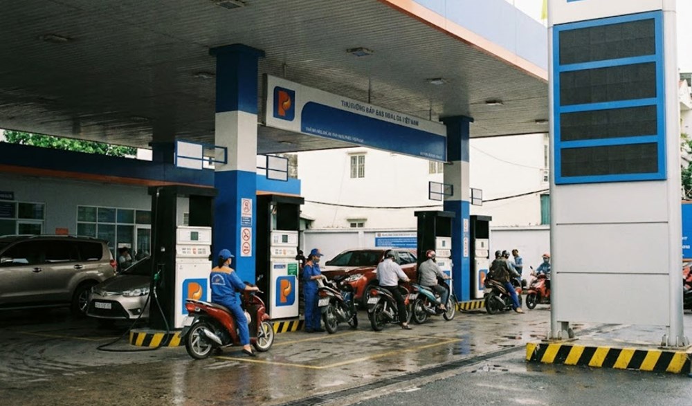 Giá xăng dầu hôm nay 28.1: Dầu thế giới tăng mạnh, trong nước giữ giá - ảnh 1