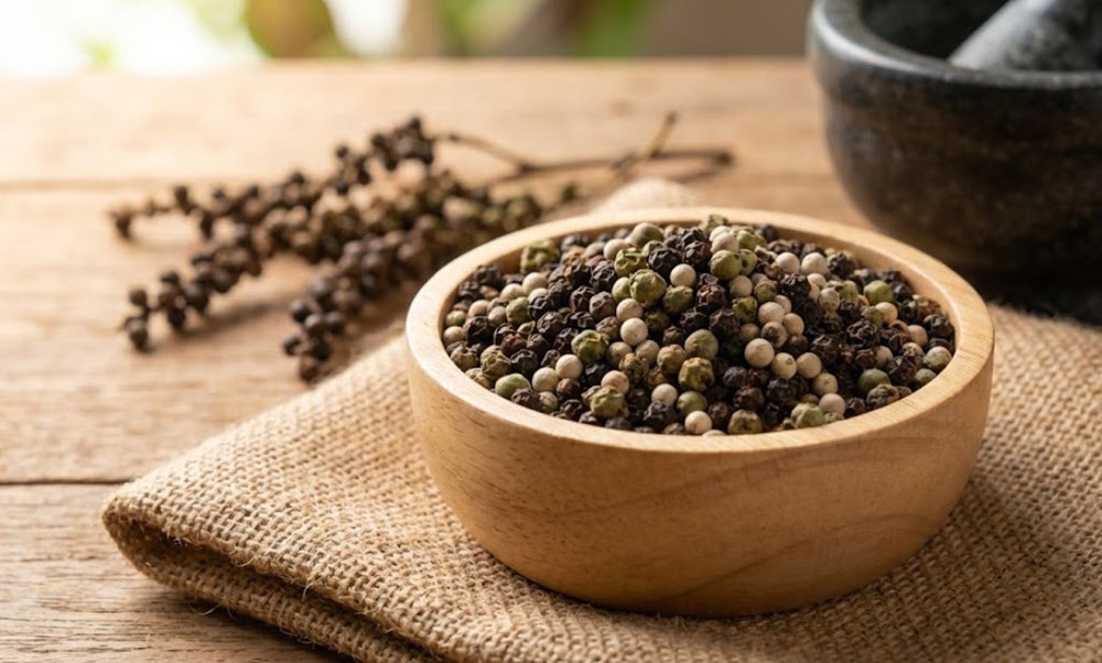 Giá hồ tiêu hôm nay 30.1: Neo cao, thị trường lặng sóng - ảnh 1