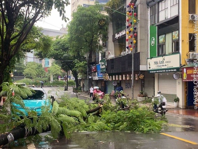 Giao thông Hà Nội sáng 17.9: Hàng loạt điểm ngập, Vành đai 3 tắc kéo dài - ảnh 1