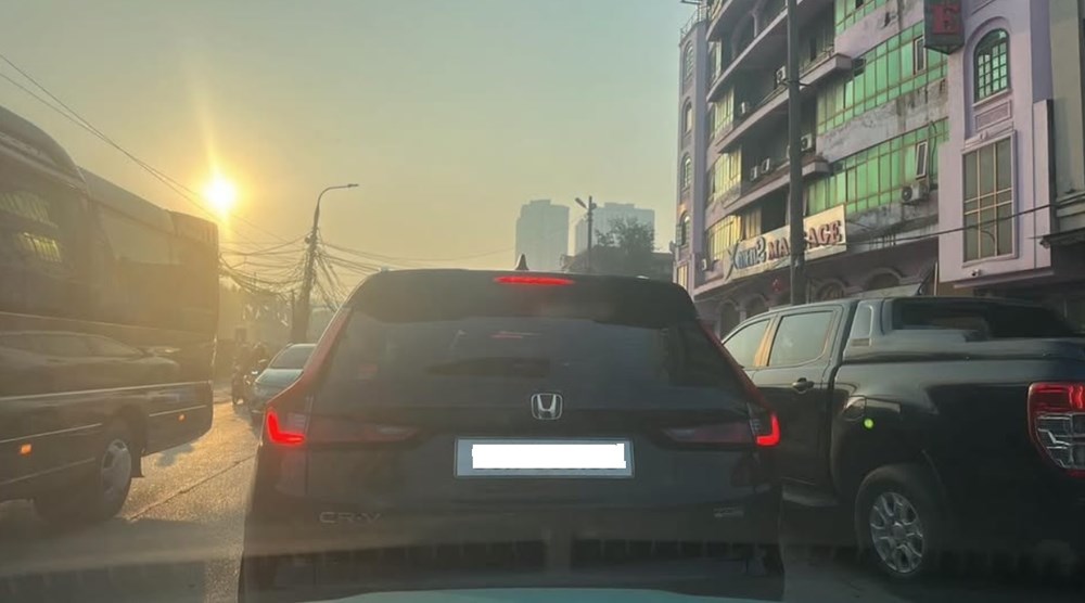 Giao thông Hà Nội sáng 12.10: Nguyễn Trãi, cầu Chương Dương ùn - ảnh 1