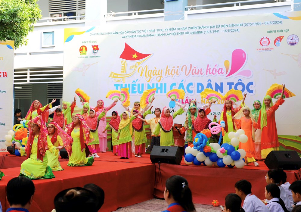 Ngày hội văn hóa thiếu nhi các dân tộc - ảnh 1