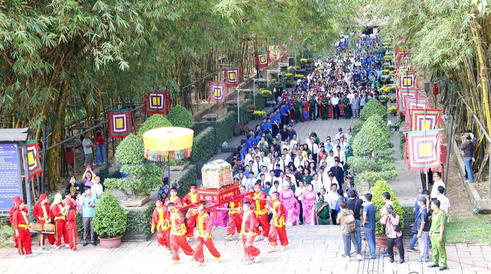 TP.HCM “Nhớ ơn Quốc Tổ Hùng Vương” - ảnh 1