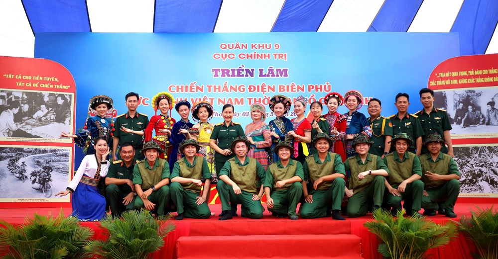 Quân khu 9 triển lãm “Chiến thắng Điện Biên Phủ - Sức mạnh Việt Nam thời đại Hồ Chí Minh” - ảnh 5
