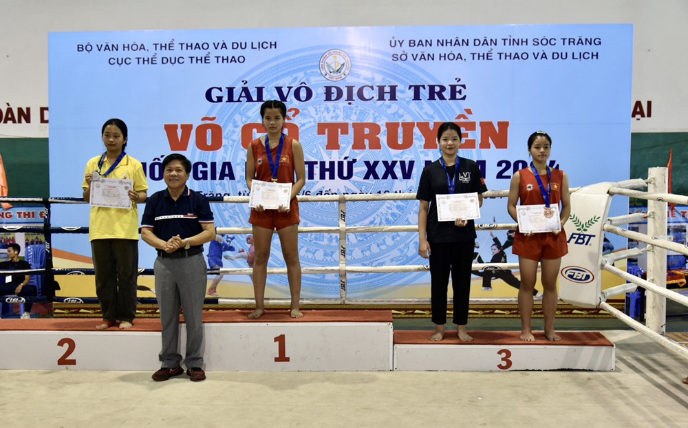 Trao 343 huy chương tại Giải vô địch Trẻ Võ cổ truyền quốc gia 2024 - ảnh 2