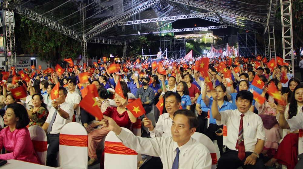 Đặc sắc đêm nghệ thuật “Dấu son Hà Nội” tại TP.HCM - ảnh 9
