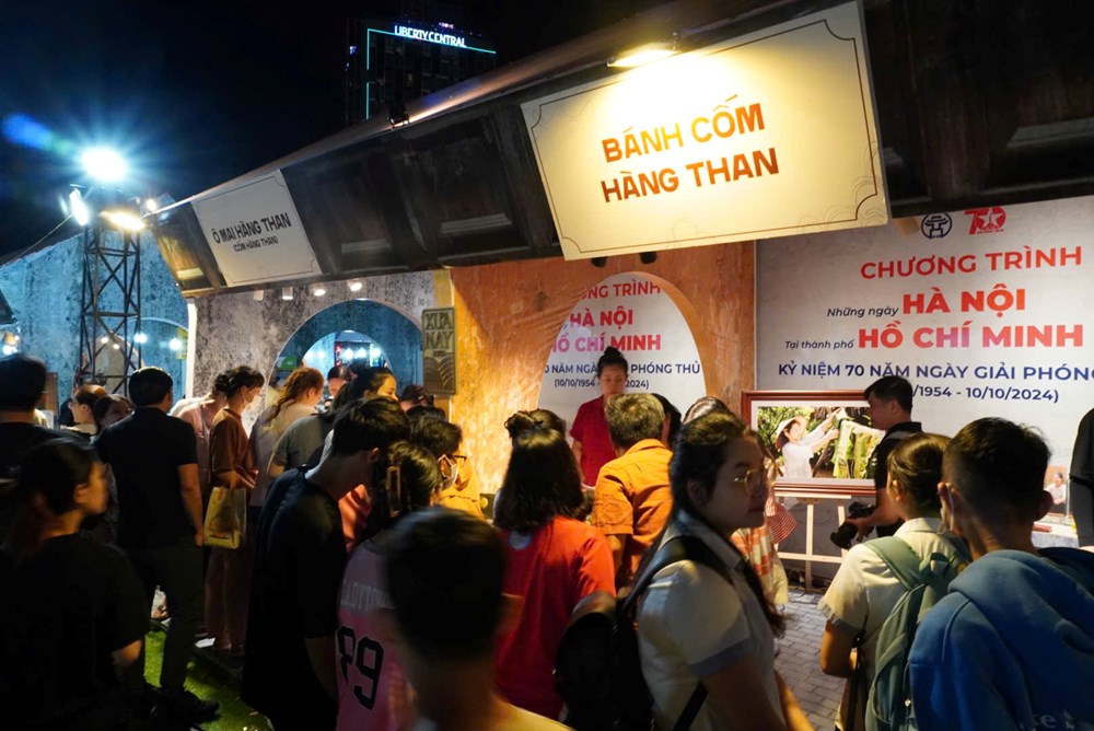 Thưởng lãm phố nghề, làng nghề cùng tinh hoa ẩm thực Hà Nội tại Thành phố mang tên Bác - ảnh 6