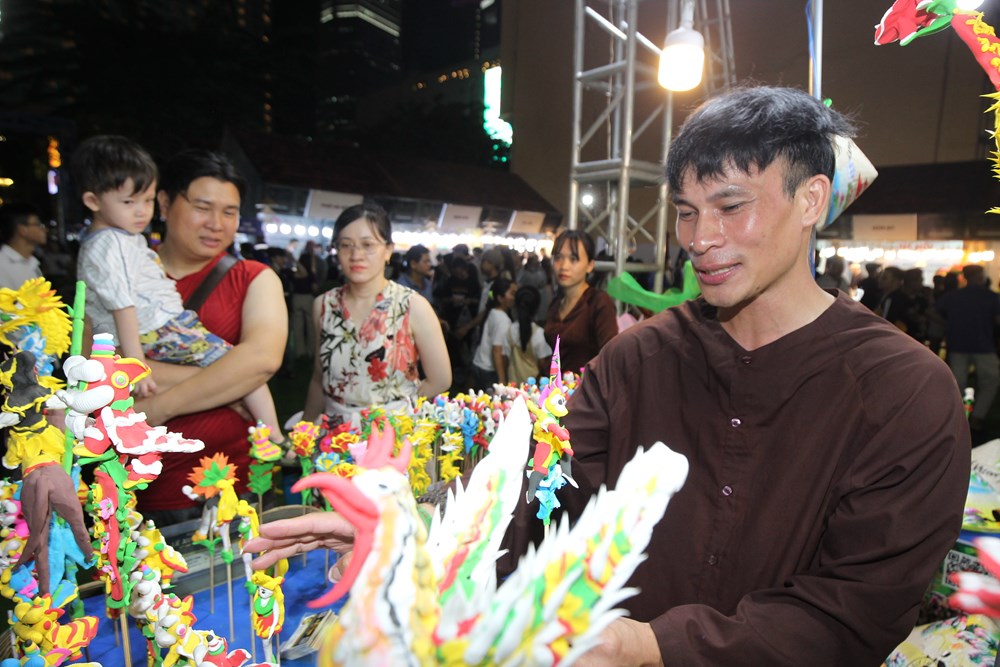 Thưởng lãm phố nghề, làng nghề cùng tinh hoa ẩm thực Hà Nội tại Thành phố mang tên Bác - ảnh 4