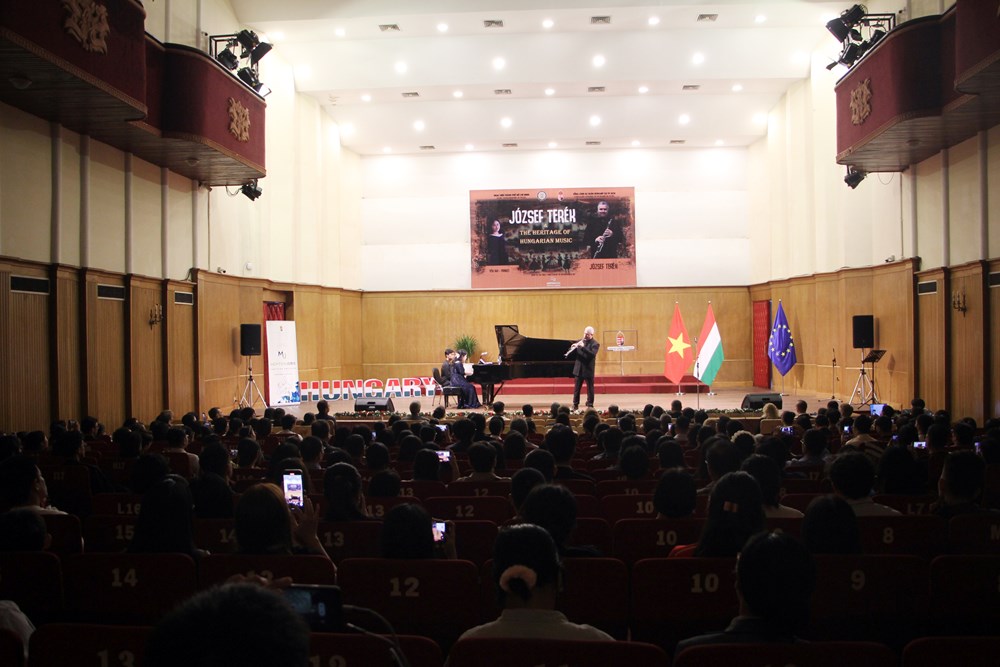 Ra mắt Trung tâm Hỗ trợ và phát triển thương mại, văn hóa Hungary - Việt Nam - ảnh 4