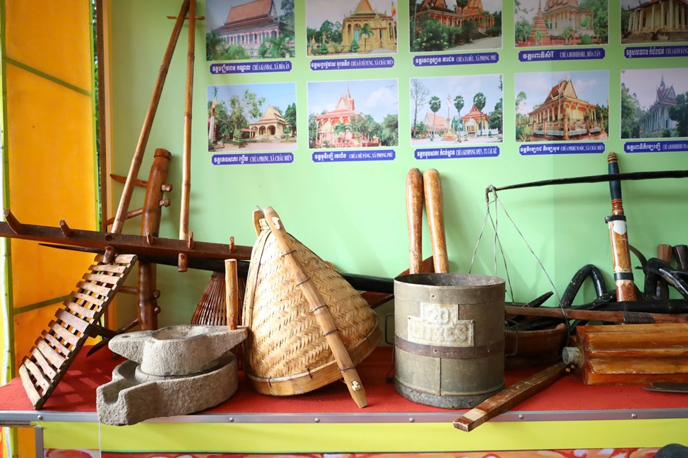 Triển lãm các sản phẩm đặc trưng của đồng bào dân tộc Khmer - ảnh 5