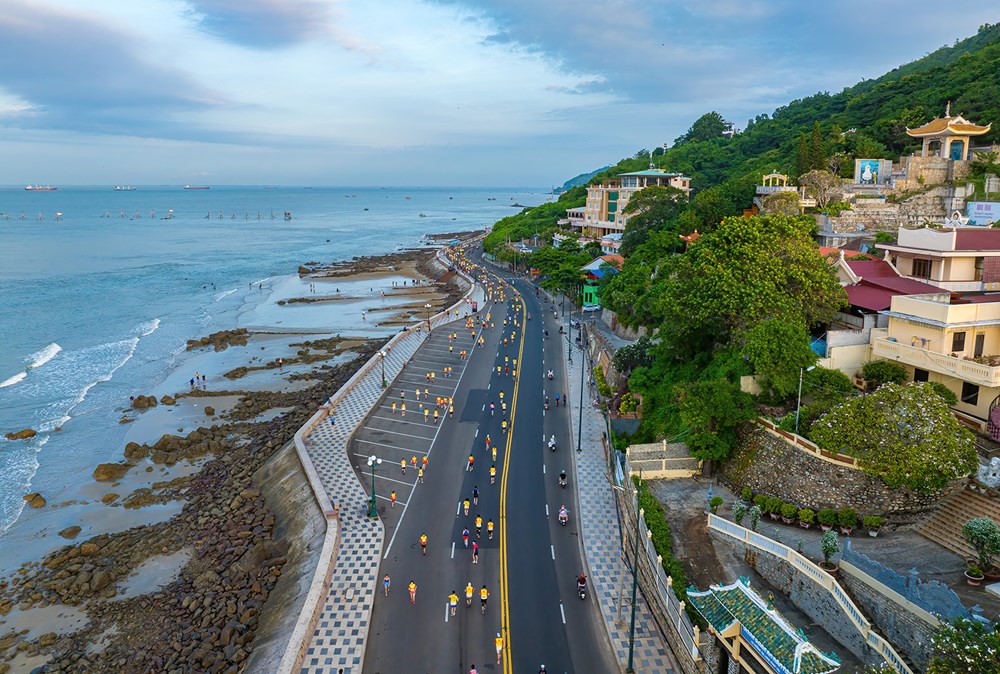 Giải chạy Marathon Quốc tế Strong Vietnam góp phần thúc đẩy du lịch - ảnh 9