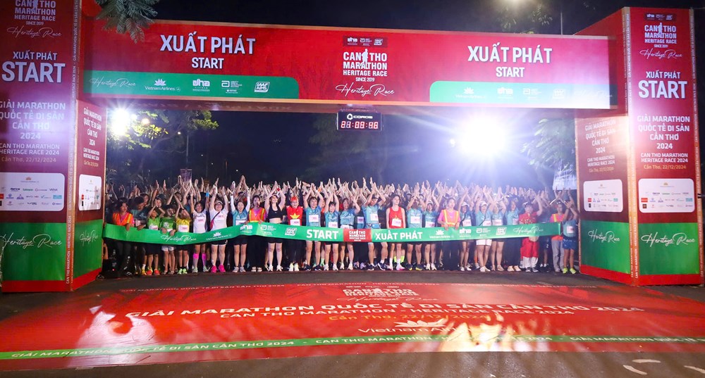 Hơn 9.000 VĐV tham dự Giải Marathon Quốc tế Di sản Cần Thơ 2024 - ảnh 1