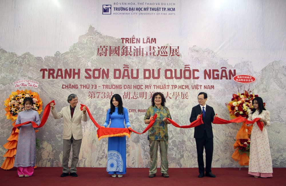 Triển lãm tranh sơn dầu của họa sĩ Dư Quốc Ngân - ảnh 1