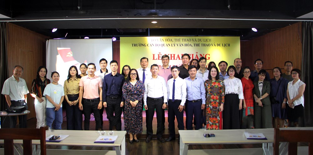 Khai giảng lớp bồi dưỡng ngạch chuyên viên tại TP.HCM - ảnh 2