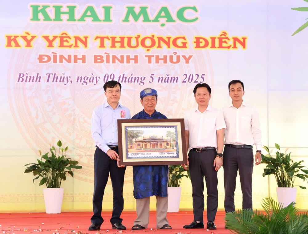 Bảo tồn và phát huy giá trị di sản Lễ hội Kỳ Yên Đình Bình Thủy - ảnh 9