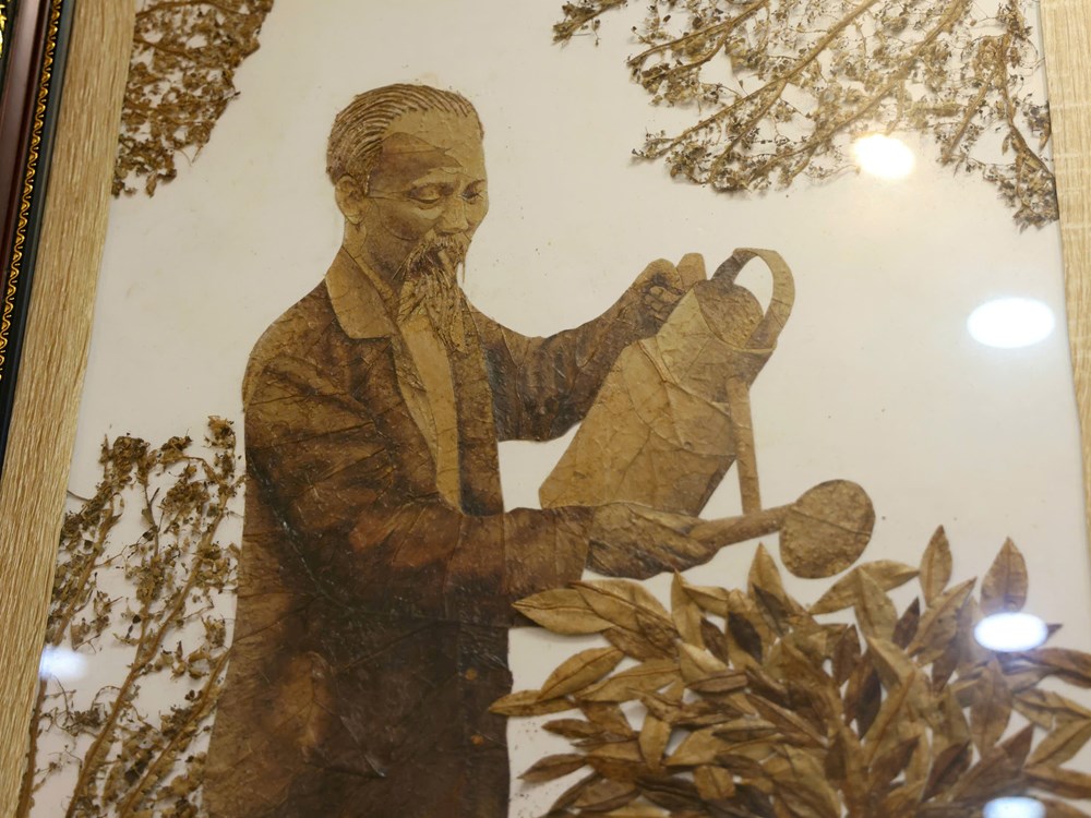Người miền Tây vẽ chân dung Bác Hồ từ chất liệu dân dã - ảnh 10