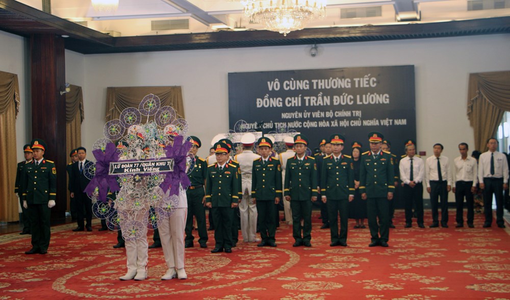 TP.HCM tổ chức trọng thể Lễ viếng nguyên Chủ tịch nước Trần Đức Lương - ảnh 8