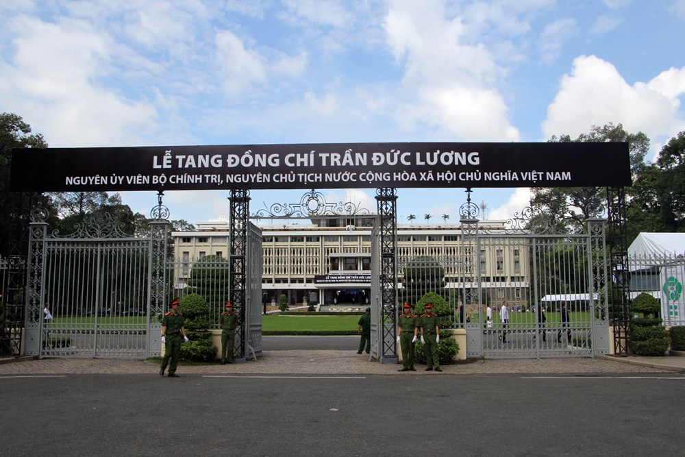 TP.HCM tổ chức trọng thể Lễ viếng nguyên Chủ tịch nước Trần Đức Lương - ảnh 26