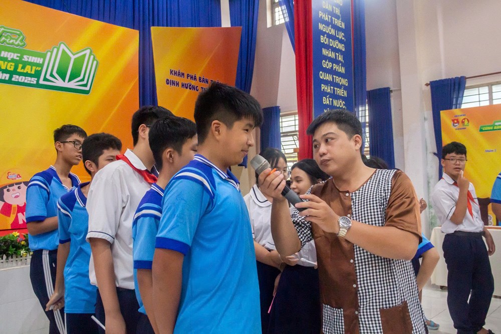 Gần 600 học sinh tham gia chương trình định hướng nghề nghiệp - ảnh 2