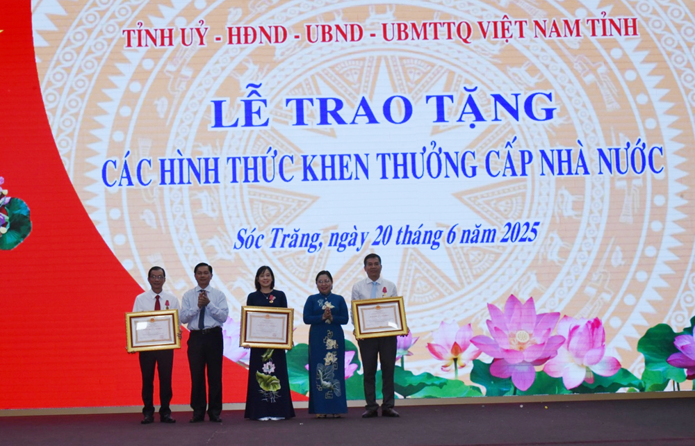 Tổng kết 10 năm thực hiện Chỉ thị số 05 - ảnh 2