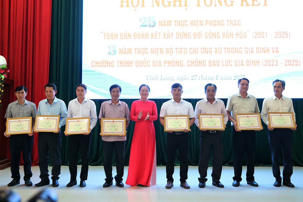 Phát huy hiệu quả phong trào TDĐKXDĐSVH gắn với công tác gia đình - ảnh 2