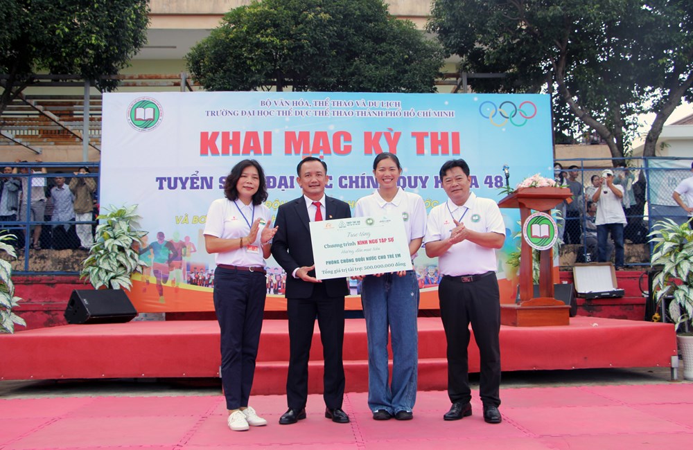 Trường ĐH Thể dục Thể thao TP.HCM khai mạc kỳ thi tuyển sinh năng khiếu 2025 - ảnh 4