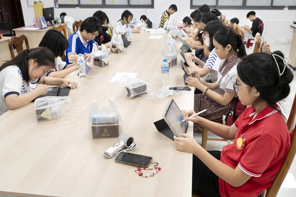 TP.HCM: Hơn 300 thiếu nhi tham gia cuộc thi vẽ tranh về Bác Tôn - ảnh 11