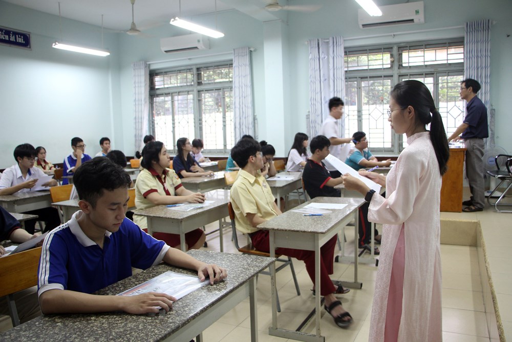 Hướng dẫn thí sinh tra cứu điểm thi tốt nghiệp THPT năm 2025 - ảnh 1
