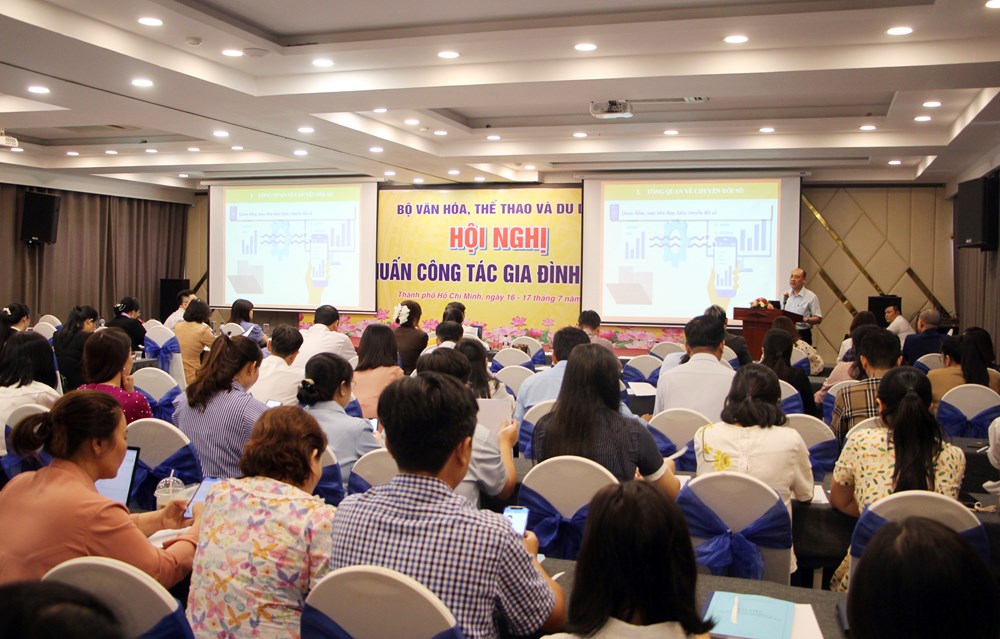 Công tác quản lý gia đình cần được đặt trong mối quan hệ chặt chẽ với các giá trị văn hóa - ảnh 4