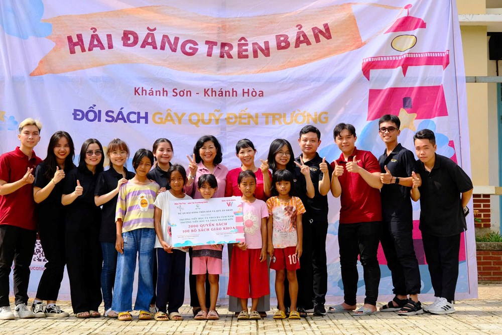 Mang sách và tri thức lên vùng cao - ảnh 9