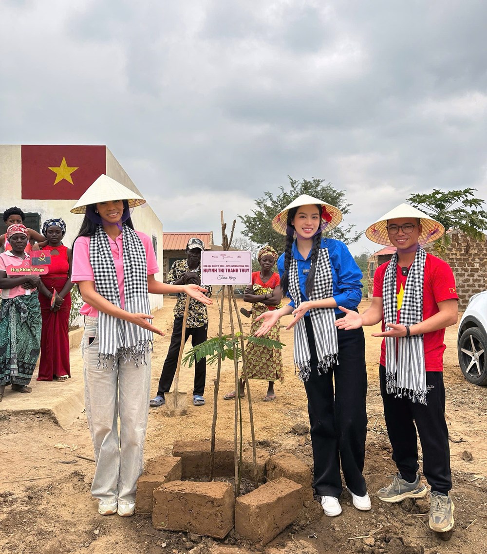 Hoa hậu Thanh Thủy xây giếng nước cho “Làng Việt Nam” tại Angola - ảnh 5