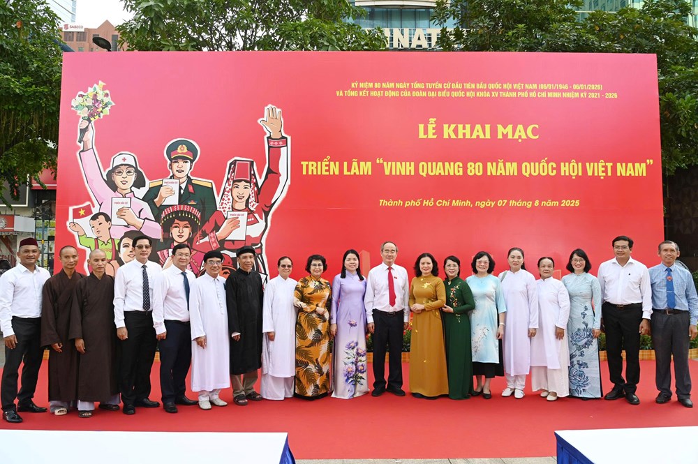 Khai mạc triển lãm ảnh “Vinh quang 80 năm Quốc hội Việt Nam”  - ảnh 5