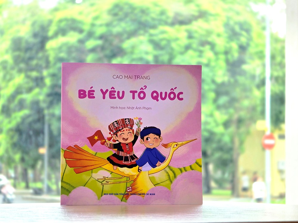 Ra mắt tập thơ thiếu nhi 'Bé yêu Tổ quốc' - ảnh 1