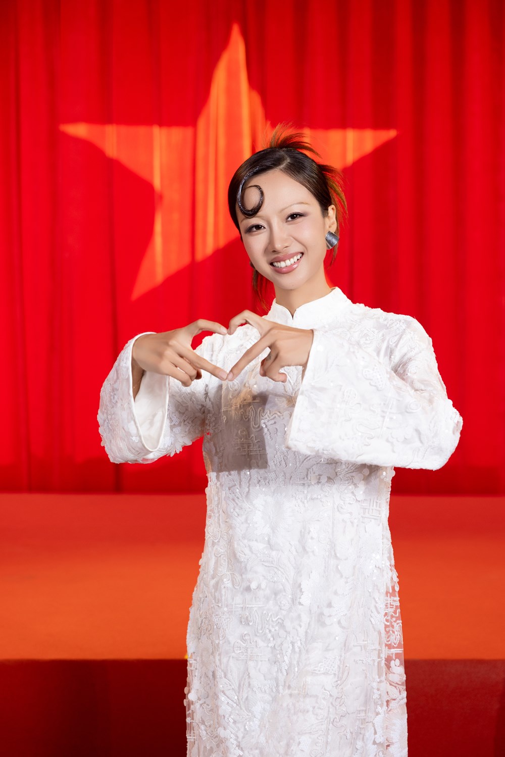 Nhiều nét đẹp văn hóa Việt Nam trong album mới của DTAP - ảnh 3
