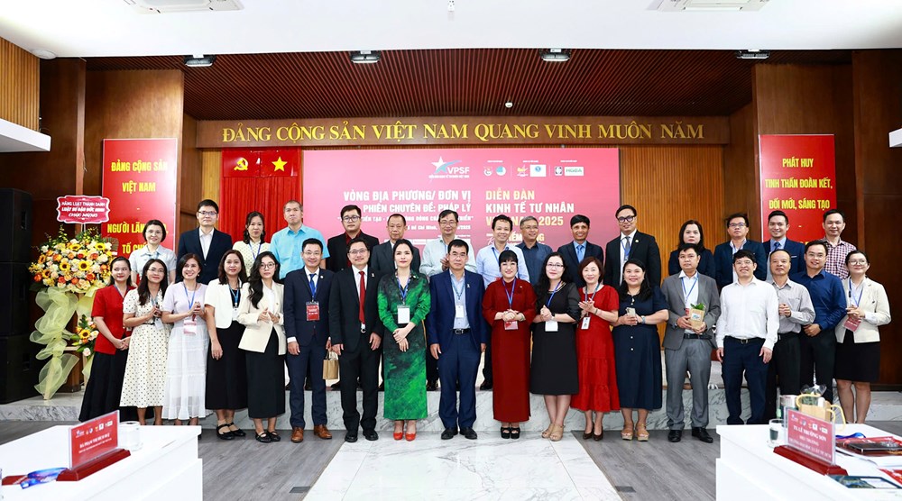 Nhiều kiến nghị tháo gỡ “điểm nghẽn” để phát triển kinh tế tư nhân - ảnh 2