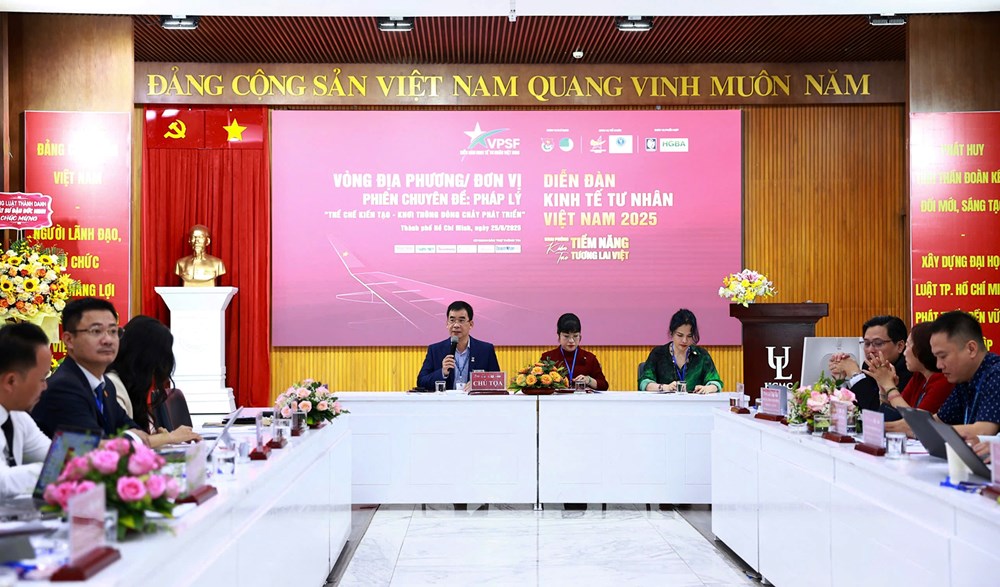 Nhiều kiến nghị tháo gỡ “điểm nghẽn” để phát triển kinh tế tư nhân - ảnh 1