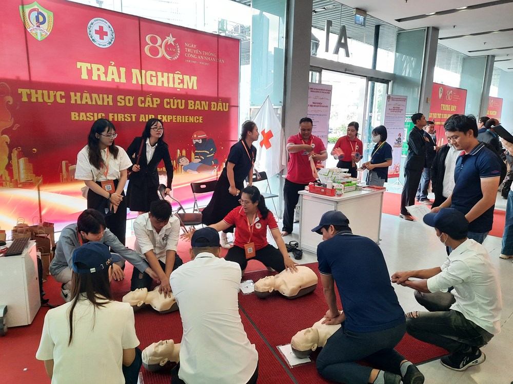 Tôn vinh tình nguyện viên Chữ thập đỏ về hoạt động sơ cấp cứu - ảnh 1