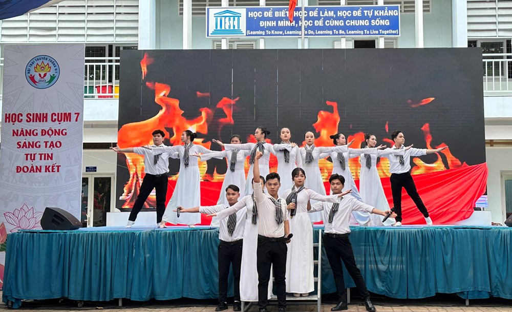 Dự thảo Nghị quyết về cơ chế, chính sách đặc thù phát triển GD&ĐT - ảnh 1