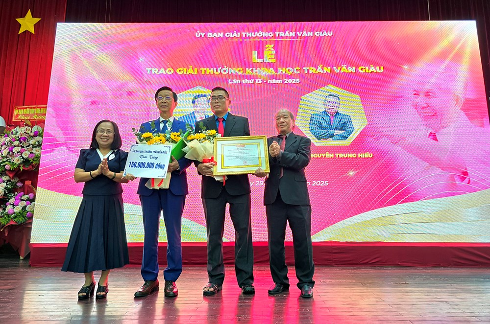 Khảo cứu về lĩnh vực Lịch sử tư tưởng được trao Giải thưởng Trần Văn Giàu - ảnh 1