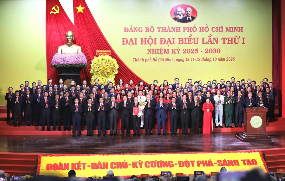 Ông Trần Lưu Quang làm Bí thư Thành ủy TP.HCM nhiệm kỳ 2025–2030 - ảnh 8